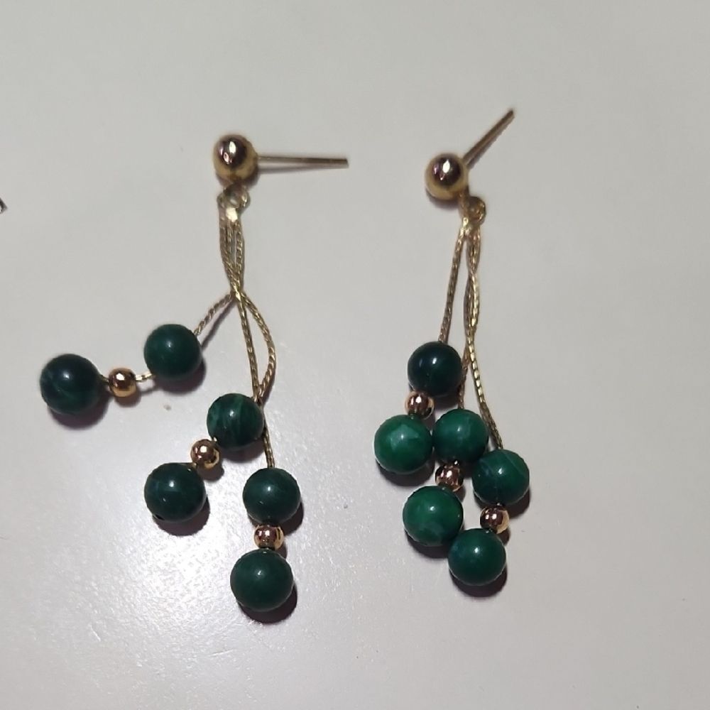Elegant Green and Gold Dangle Earrings